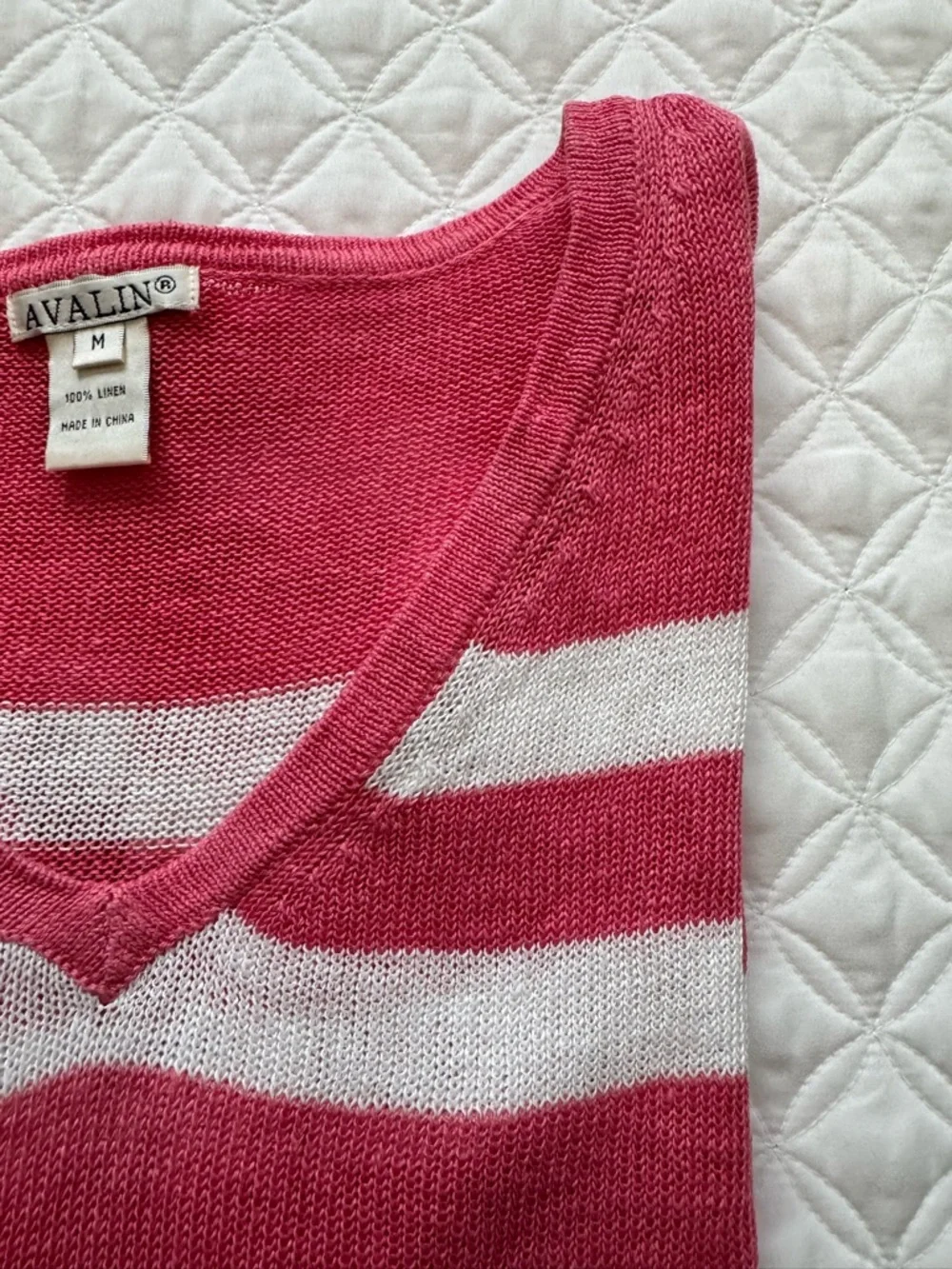 Avalin Pink & White Striped 100% Linen V-Neck Sweater Size M